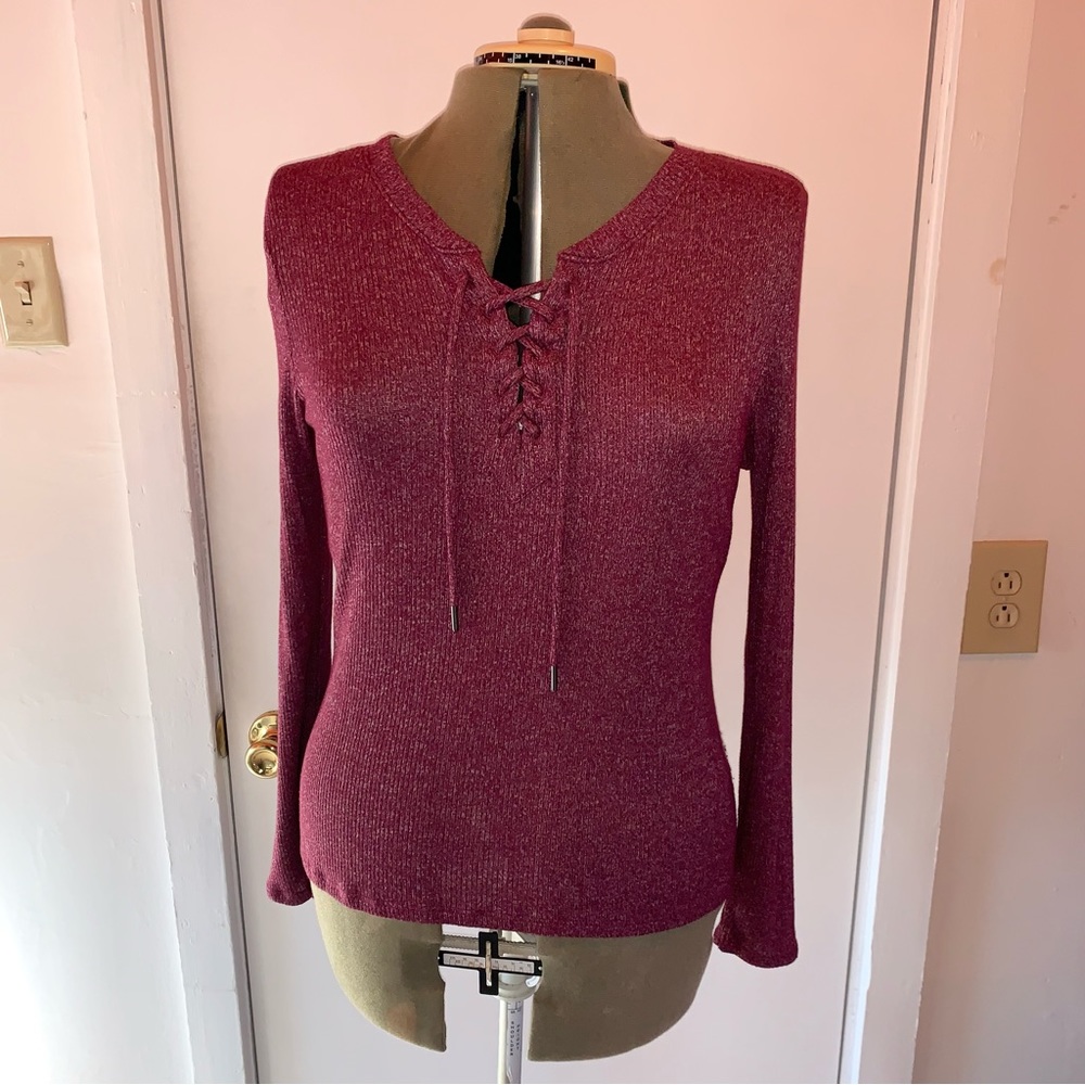 Lace-up Heathered Longsleeve